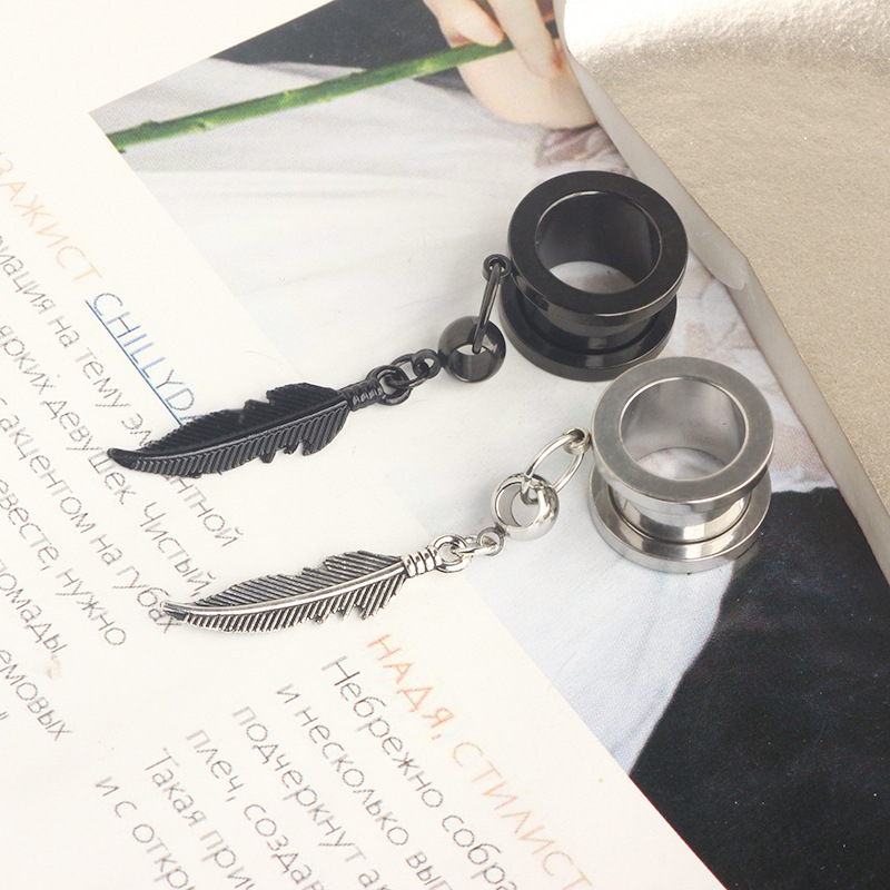 Black 25mm External Thread Leaf Pendant Ear Expander Plug 316L Surgical Steel Body Piercing Jewelry - Image 4
