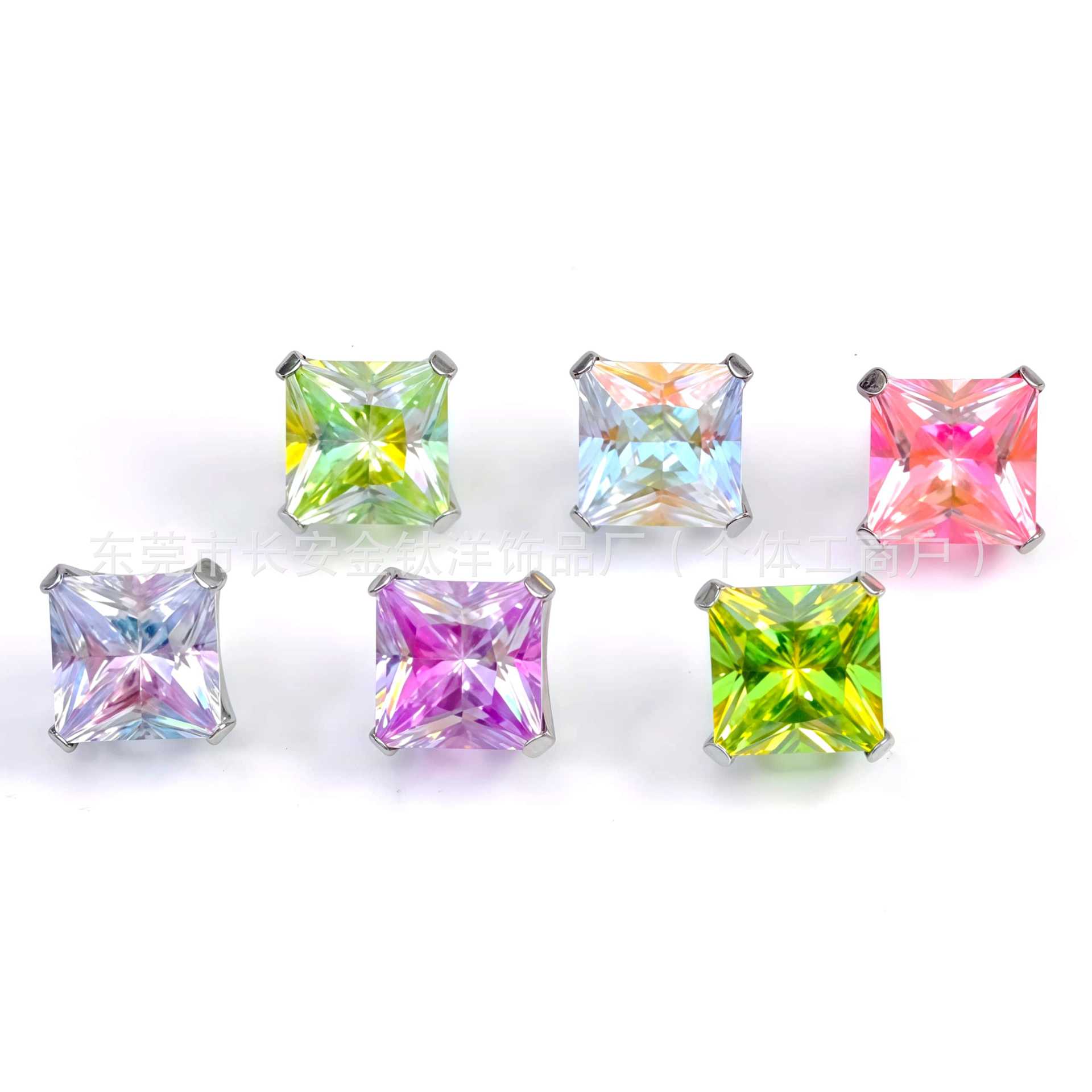 F136 Titanium Four-Prong Round-Bottom Sugar Cube 5A Zircon Lip Stud Earring - G23 Titanium Alloy Lip Piercing Jewelry - Image 5