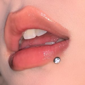 Funny Dragon Figure Lip Labret Stud 16G 10mm Steel Titanium Internally Threaded Cartilage Ear Bone Nail Straight Bar Cute Hot Girl Style Piercing Jewelry Wholesale