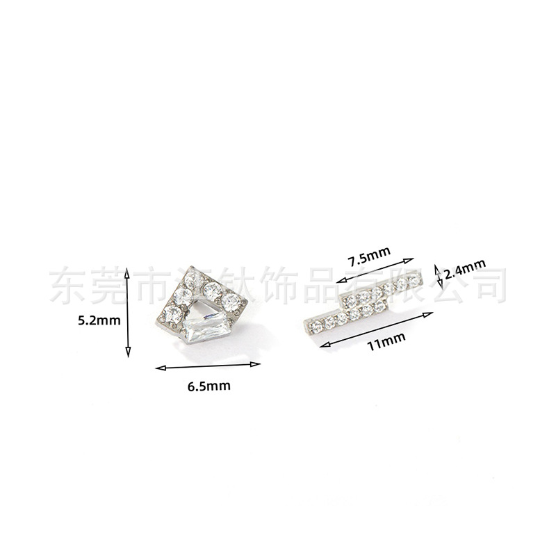 Titanium Ear Bone Nail Square Triangle Inlaid with Zircon G23 Titanium Alloy Body Piercing Jewelry Ear Nail - Image 3
