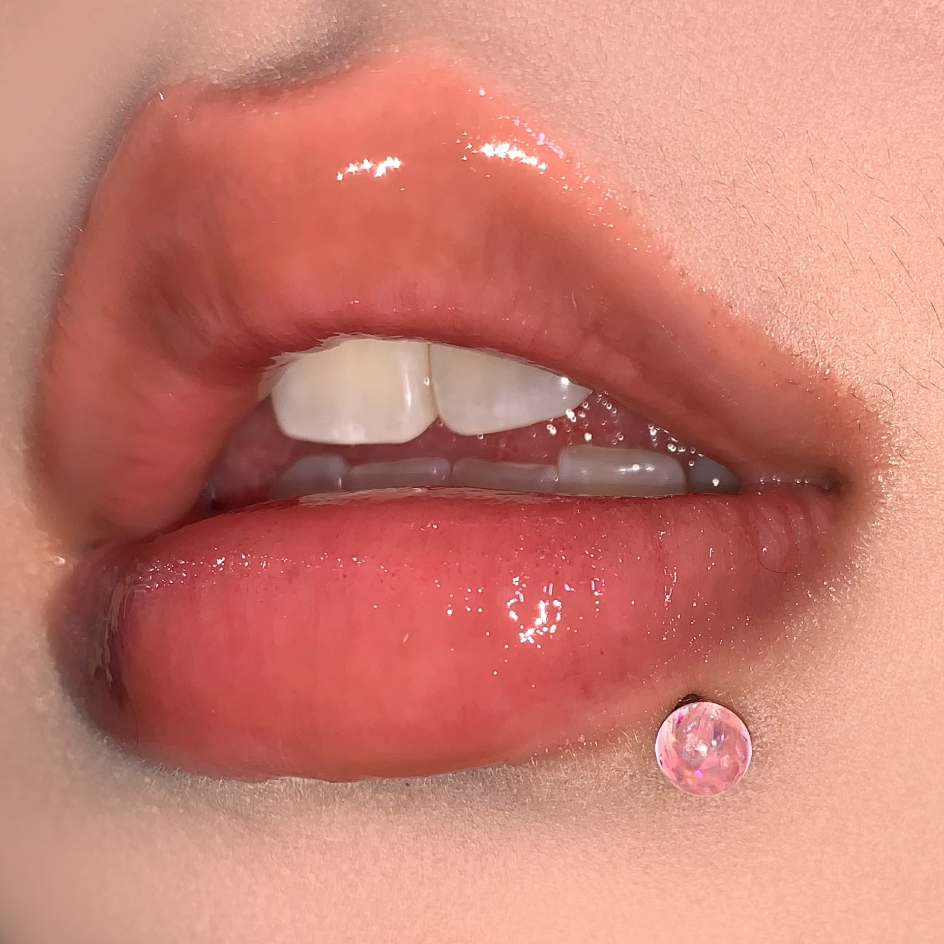 Fine Glitter Lip Nails 5 Colors Titanium Steel Acrylic External Thread Straight Nails Sexy Piercing Jewelry Cross-Border Wholesale - Image 3