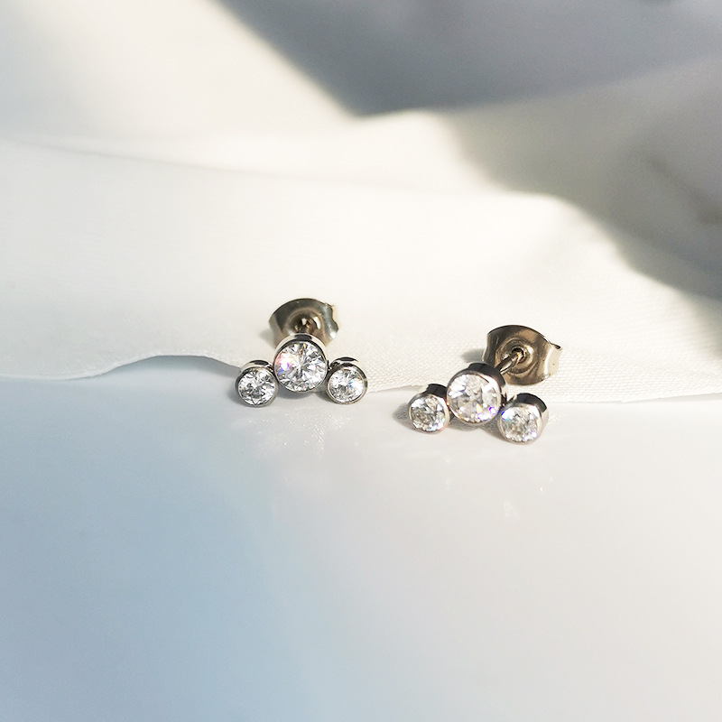 G23 Titanium Butterfly Buckle Ear Bone Stud with 5A Zircon - 0.8x11mm Ear Piercing Jewelry - Image 3