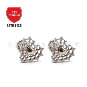 F136 Titanium Heart-Shaped G23 Titanium Alloy Ear Cartilage Studs Piercing Jewelry