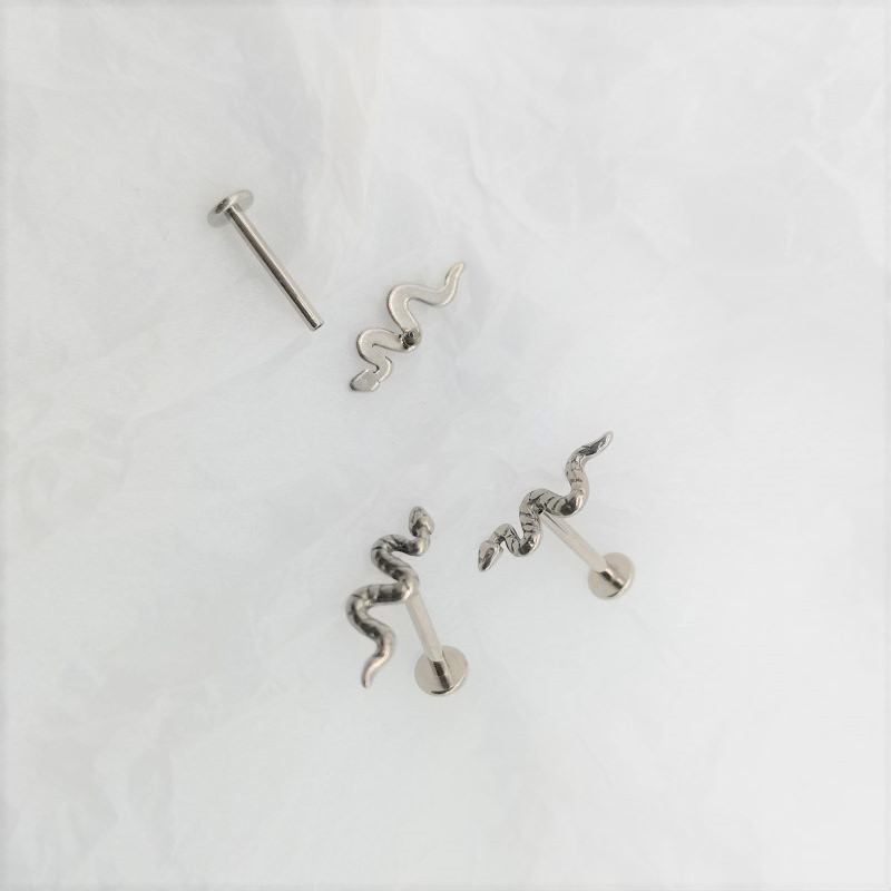 G23 Titanium Serpentine Lip Labret Stud - Anodized Snake Shape Lip Ring for Lip Piercing - Image 5