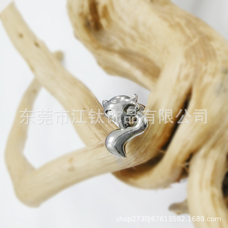 G23 Titanium Fox Thread Ear Nail Lip Nail - F136 Titanium Alloy Ear Cartilage Stud - Image 3