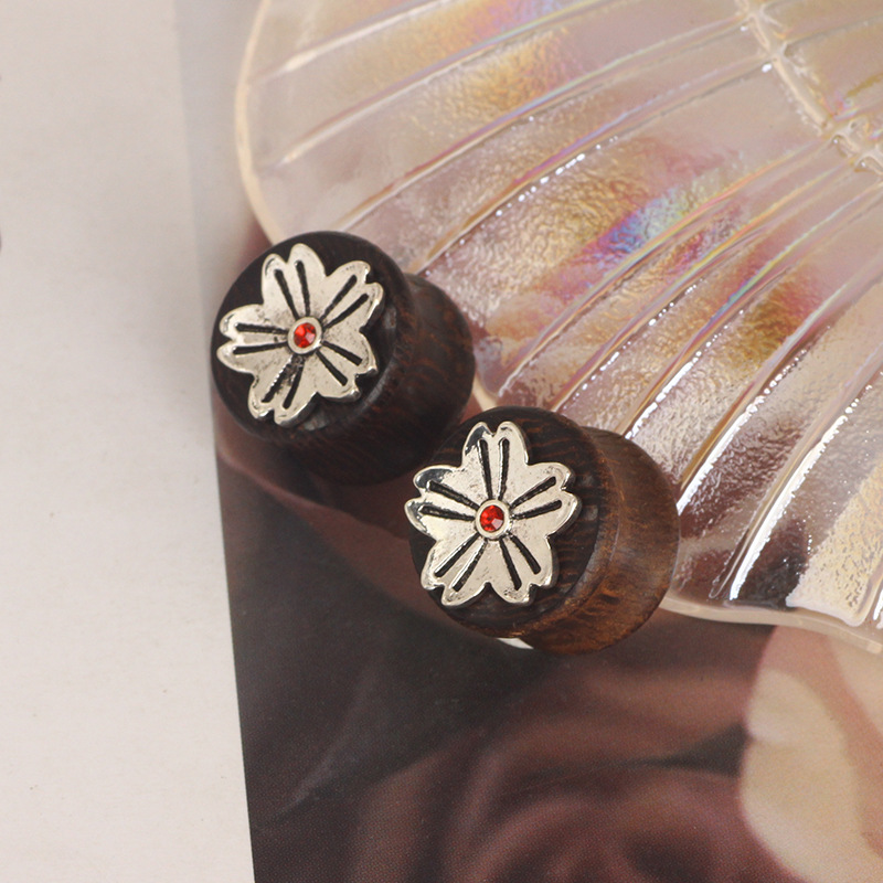 European American Retro Alloy Casting Sunflower Wood Ear Expander Piercing Ear Plug Tunnel 20mm - Image 2