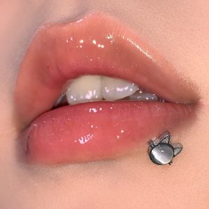 Cat's Eye Stone Lip Piercing, Cute Spicy Girl Style, Internally Threaded Titanium Steel Lip Labret Stud
