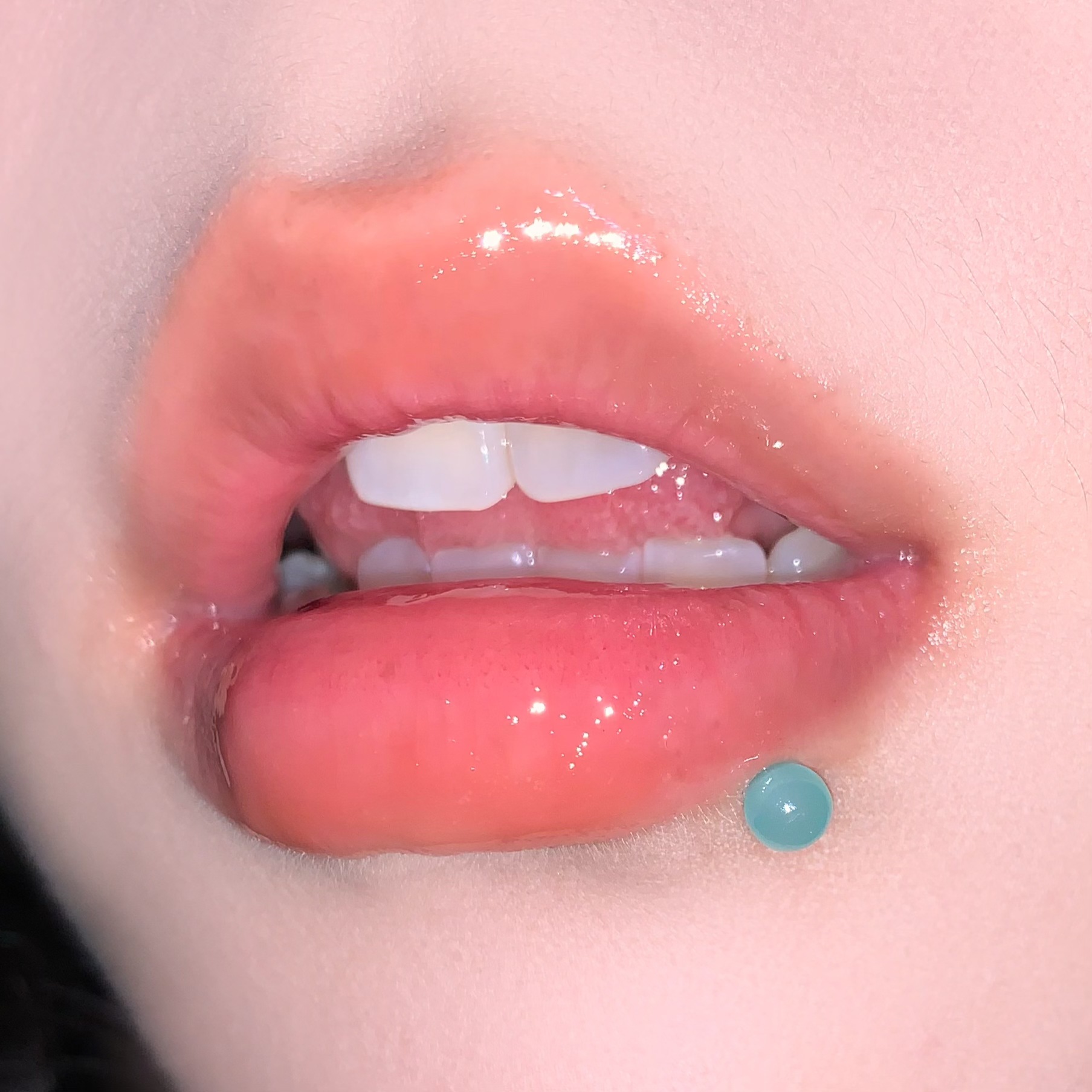 Mint Green Steel Titanium Lip Nail Summer Limited Acrylic Ball Straight Nail Ear Bone Nail Hot Girl Piercing Jewelry Wholesale - Image 2