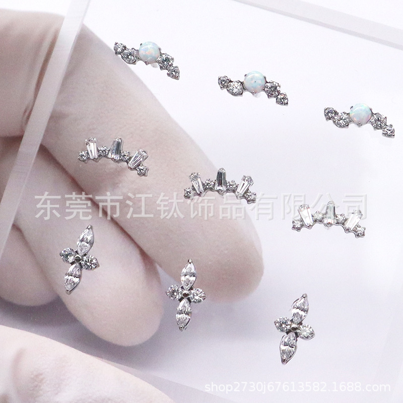 F136 Titanium Lip Labret Stud with Diamond CZ Four-Leaf Clover - G23 Titanium Body Piercing Jewelry - Image 3