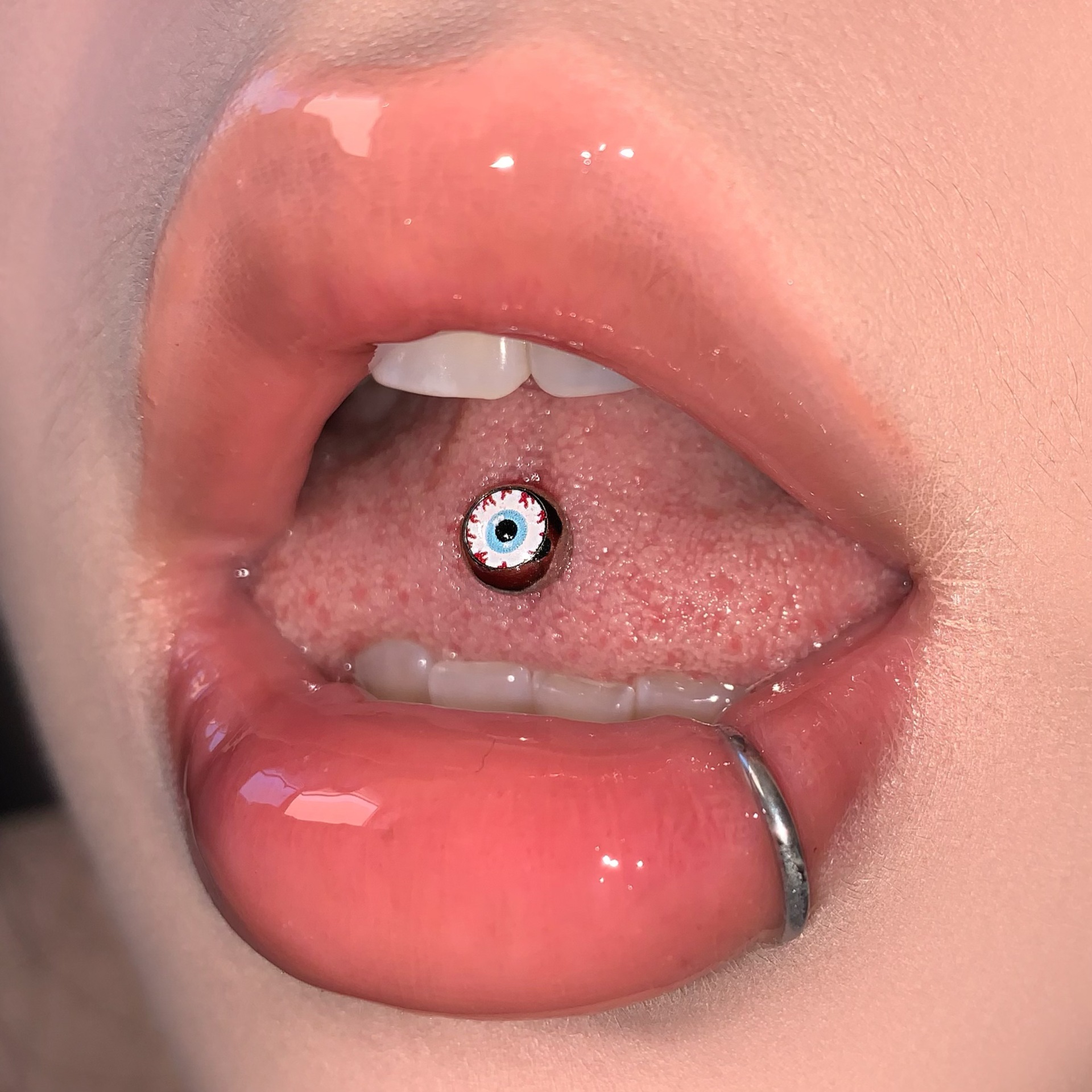 Star Vignetting Magic Eye Tongue Nail Steel Titanium External Thread Tongue Barbell Jewelry Wholesale - Image 2