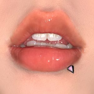 Black Gradient Cat Ear Lip Studs Spicy Girl Sweet Cool 316L Surgical Steel Externally Threaded Lip Piercing Jewelry Export