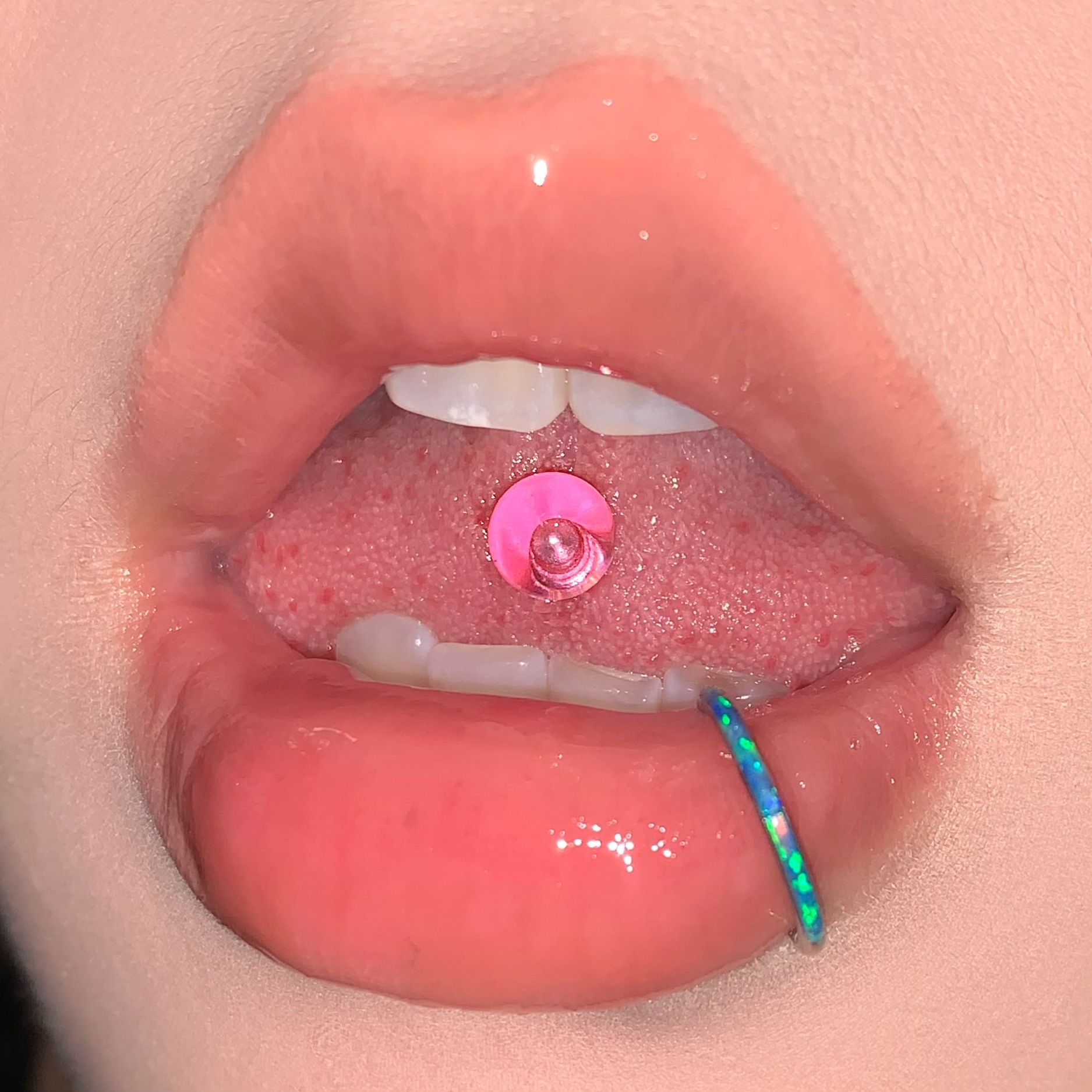Deep Pink Acrylic Tongue Barbell 18mm 1.6mm External Thread 316L Surgical Steel Tongue Piercing Jewelry - Image 3