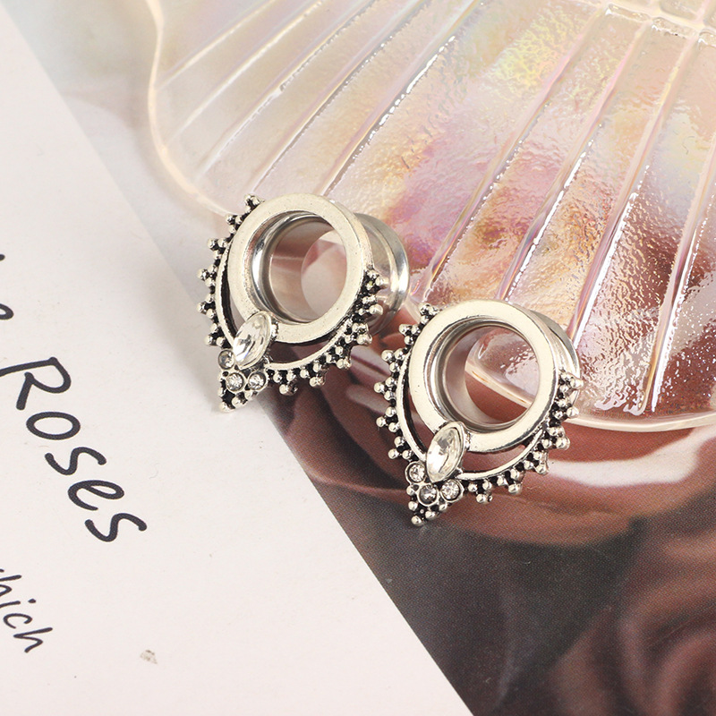 Trendy Punk Hollow Horn Auricle Large Ear Hole Jewelry Stainless Steel Integrated Auricle 2022 Fresh - Image 3