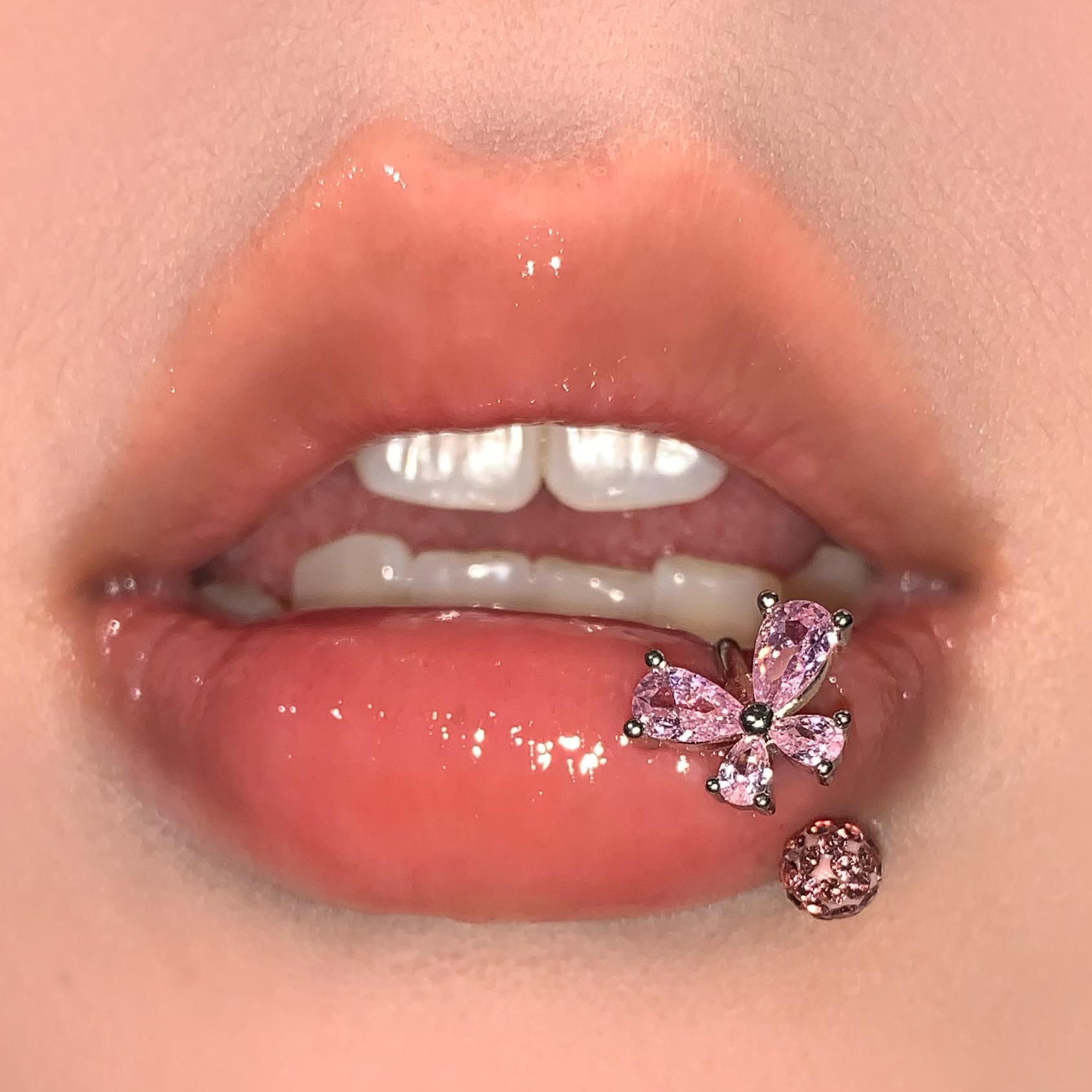 Sparkling Zircon Butterfly Lip Ring with Diamond-Studded Mud Ball Titanium Steel Ear Cartilage Ring C-Ring Horseshoe Ring Lip Stud Piercing Jewelry - Image 2