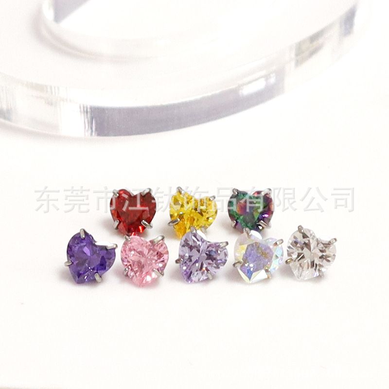G23 Titanium F136 Heart-Shaped Claw Set Zircon Earring - Peach Heart Ear Bone Nail Body Piercing - Image 3