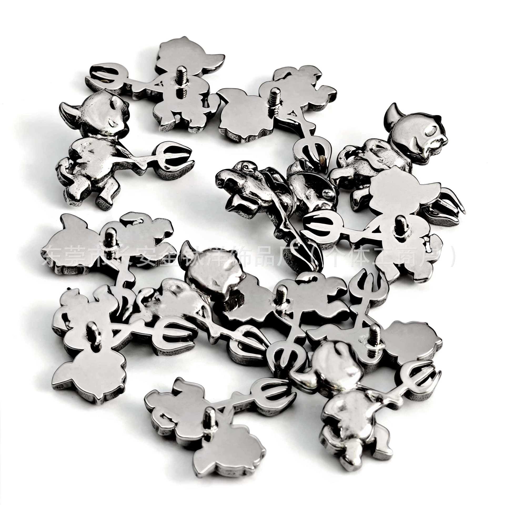 F136 Titanium Little Devil Trident Ear Stud Nose Stud Ear Bone Stud G23 Titanium Alloy Body Piercing Jewelry Cochlear Stud - Image 4