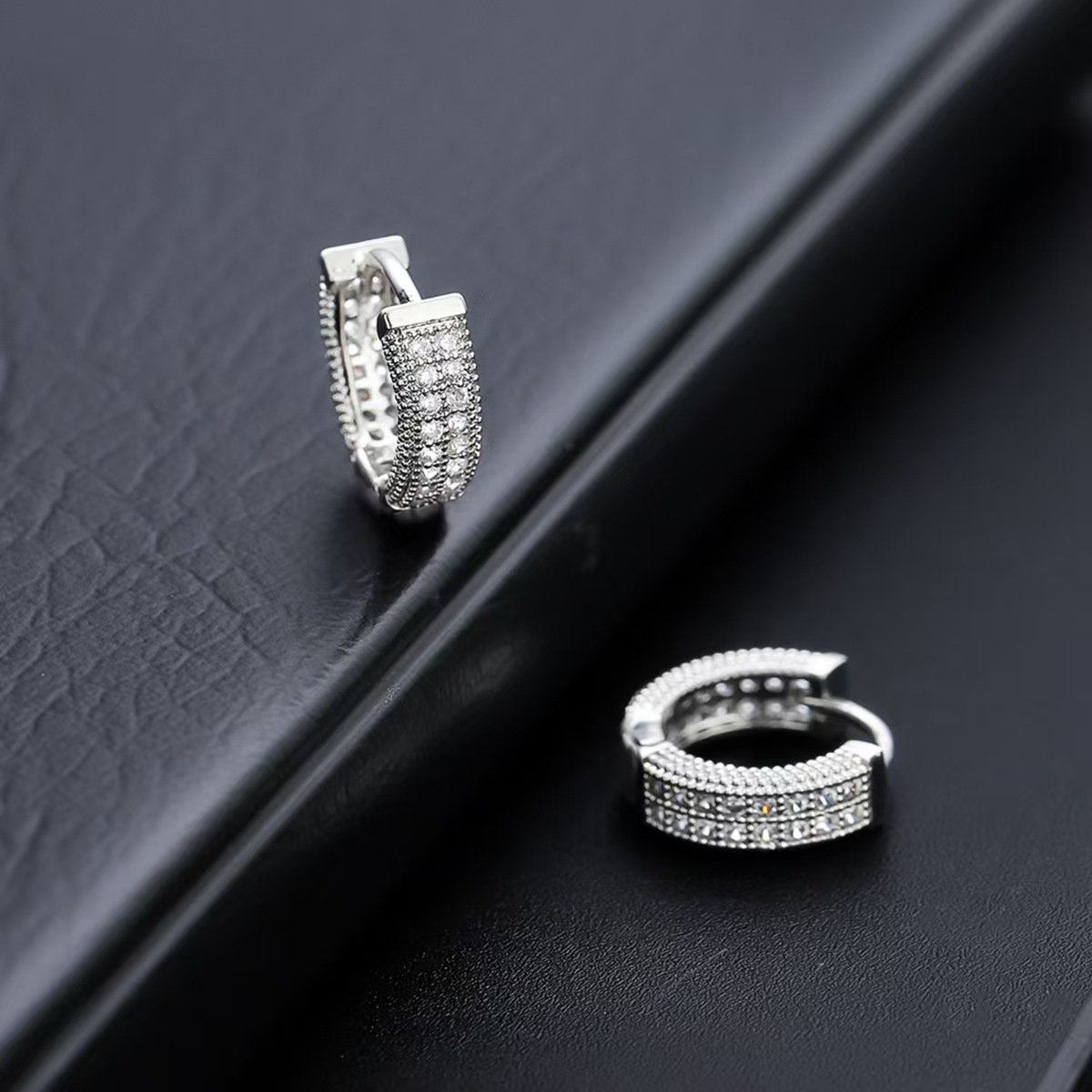 European American Fashion Full Diamond Earrings 2024 New Style Unisex Geometric Earrings - Image 3