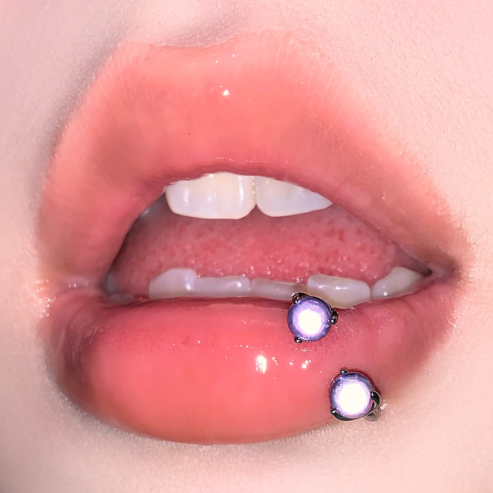 Three-Claw Round Bead Titanium Steel Lip Ring Punk Ear Bone Nail Internally Threaded Flat Bottom Hot Girl Piercing Jewelry - Image 2