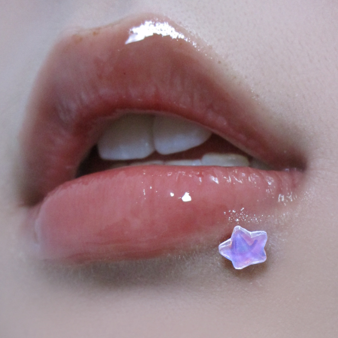 5-Color Mocha Star Lip Piercing, Gradient Titanium Steel Cartilage Earring, Hot Girl Style, Wholesale - Image 5