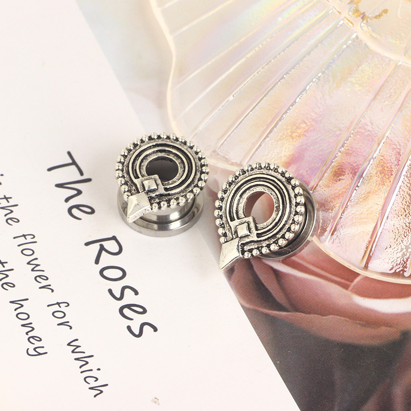 Stainless Steel Single Horn Ear Expander - New Chinese Style Cartilage Earring for Men and Women - Image 4